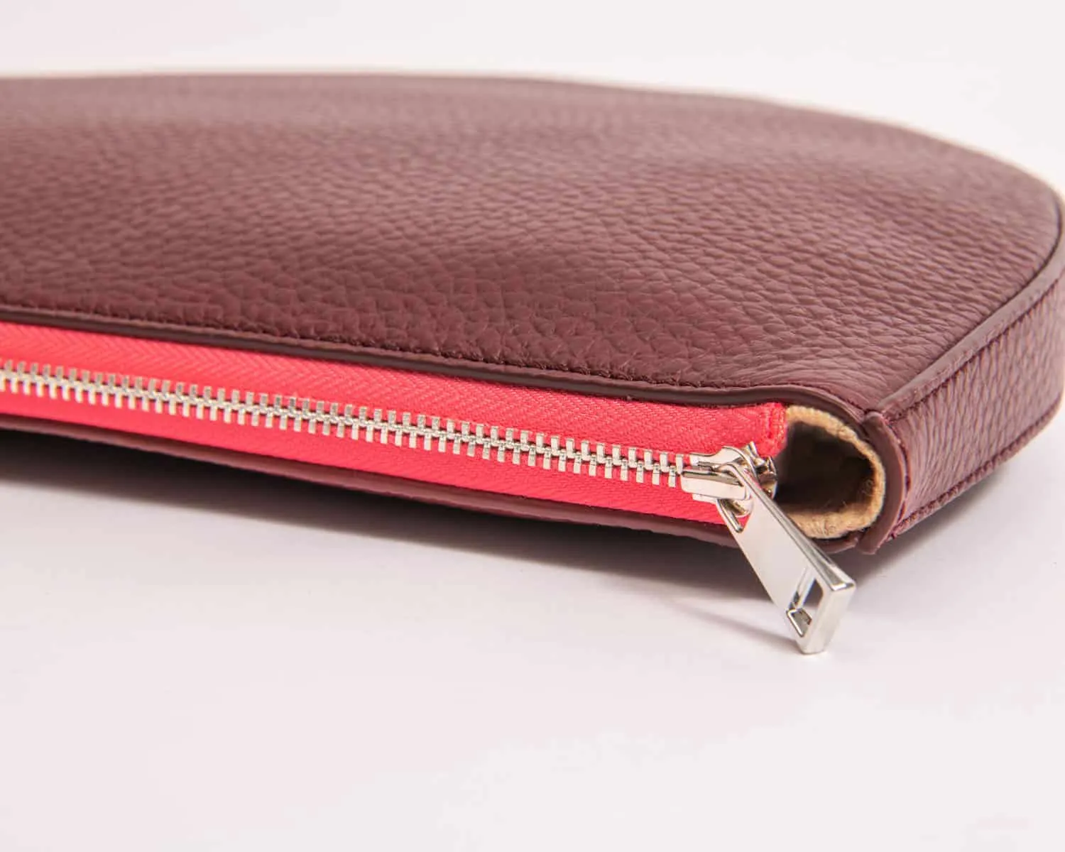 LEYZA Burgundy Clutch